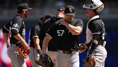 White Sox drop to 3-22 as Julien hits 2 of Twins' 5 homers in 6-3 win for 4-game sweep