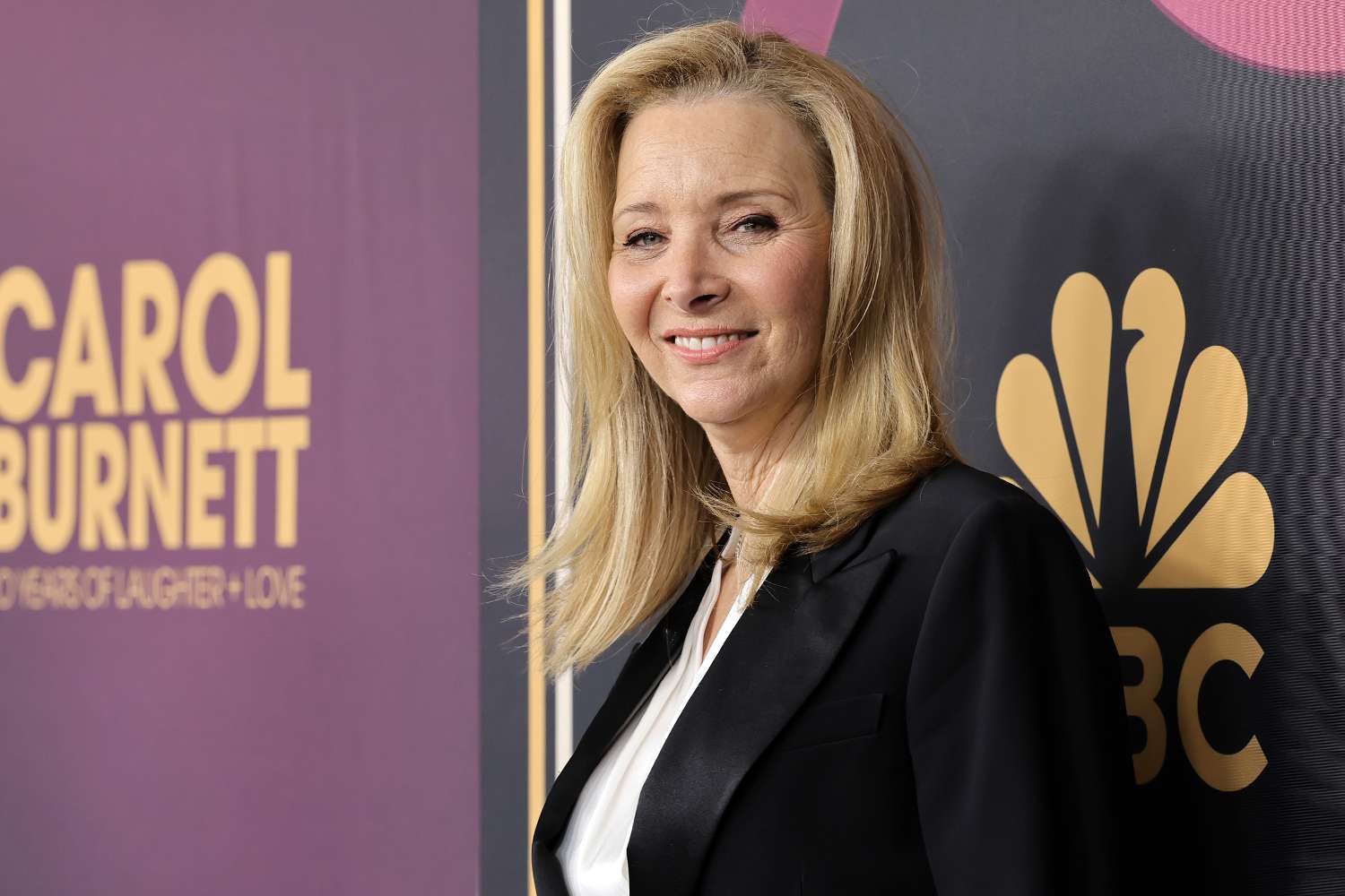 Lisa Kudrow Says She Realized the Friends Cast Was Providing a 'Mental Health Service' for Fans Post-9/11: 'It Hit Me'