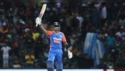 Surya dons captain's role to perfection, leads the way as India score 213/7 against Sri Lanka - CNBC TV18