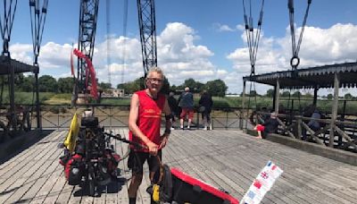 3.400 km à pied en 80 jours: le défi fou d'un octogénaire rhodanien qui va rallier Paris pour le début des JO