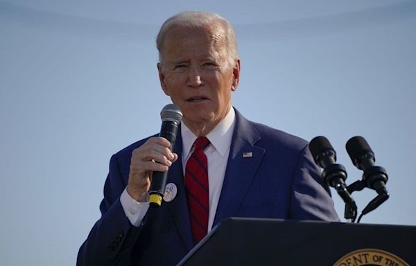 Alabama Gov. Ivey signs bill to ensure President Biden appears on November ballot