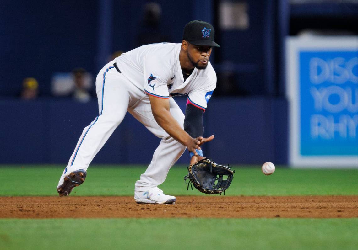 Lopez makes the most of his opportunity with the Marlins after he was waived by the Giants