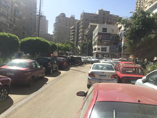 開羅街道常見雙排併停 (圖)