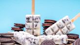 Cómo hacer paletas heladas de galleta Oreo, como las de nuestra infancia