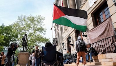 Escalan protestas propalestinas en EE.UU.: Columbia inicia suspensiones de universitarios - La Tercera