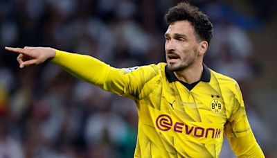 Transfer Talk: Roma eye free agents Hummels, Manolas