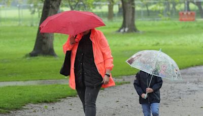 Weather: London to be battered by heavy rain as thunderstorm warning issued for southwest England