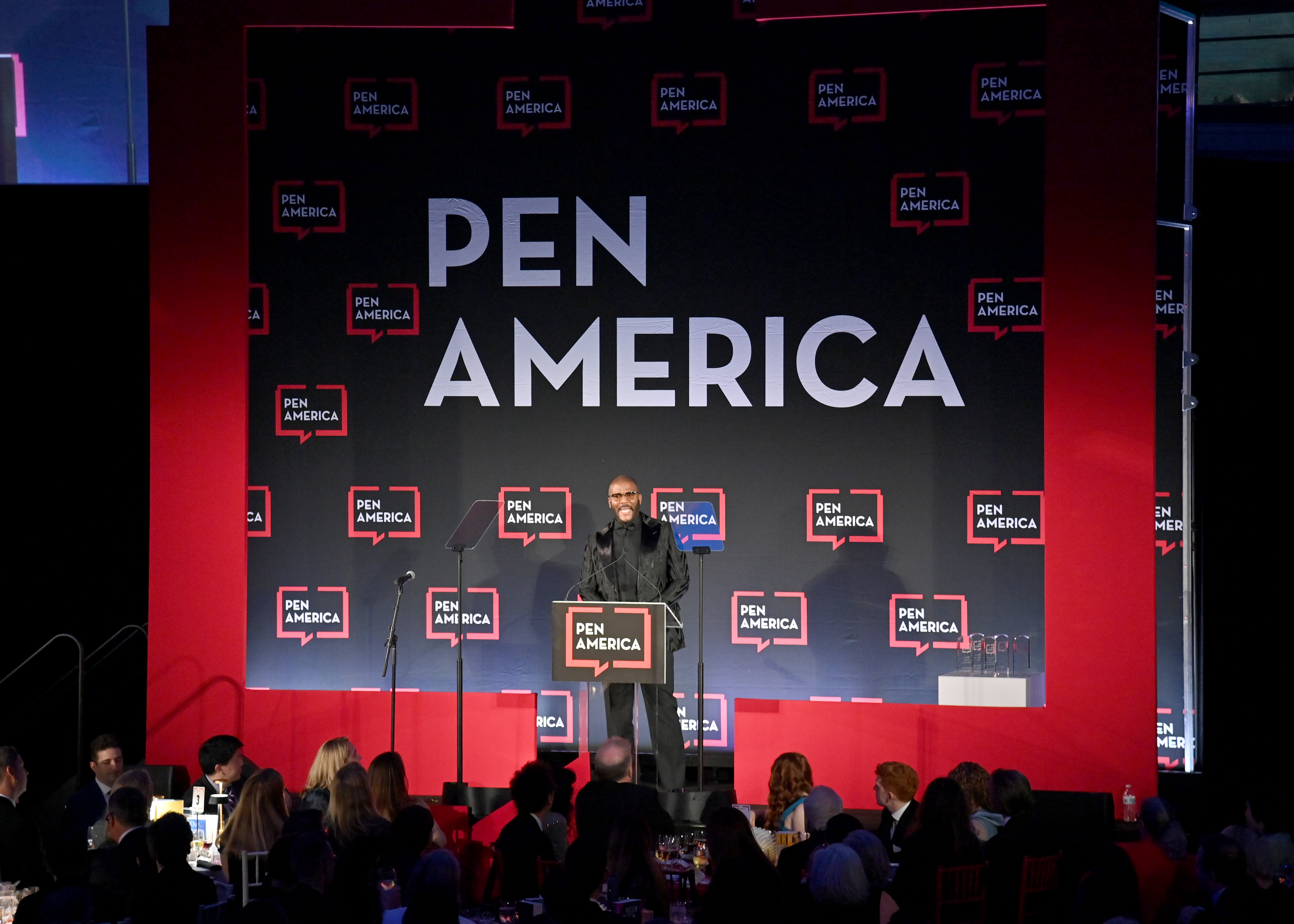 PEN America Literary Gala Celebrates Writers and Addresses Criticism Over Gaza War Response