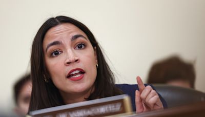 Alexandria Ocasio-Cortez gets MAGA support over Secret Service comments