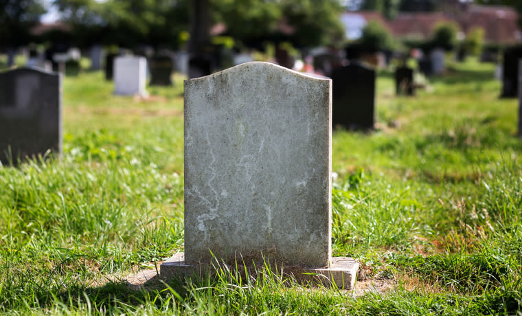 Ohioans reminded to report cemetery maintenance issues found on Memorial Day