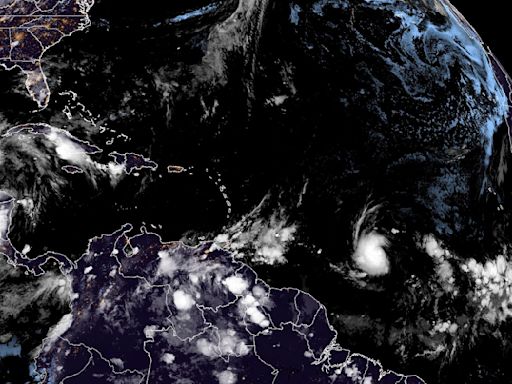 Tras formarse en el Atlántico, la tormenta tropical Beryl avanza hacia el Caribe