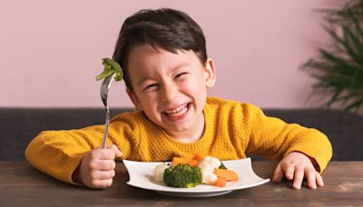 Cómo la dieta mediterránea puede beneficiar la salud de los niños y los adolescentes