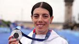 Anna Henderson’s dream comes true as she wins silver in women’s time trial