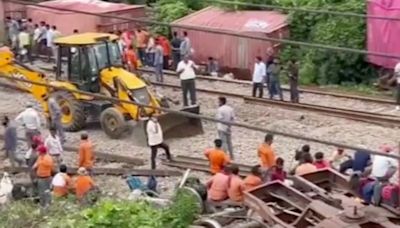 Goods train derails near Amroha railway station in UP, no casualty