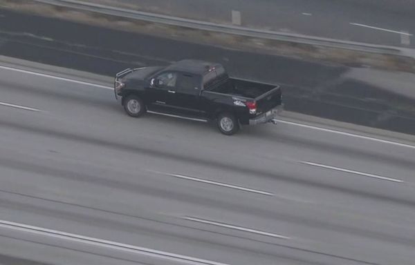 Police chase underway on 405 Freeway in LA County