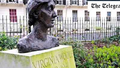 Virginia Woolf’s ‘unacceptable views’ explained via QR code on her statue