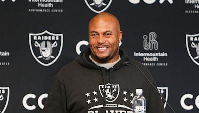 Raiders' Antonio Pierce on the Biggest Lessons He Has Learned Since Becoming HC