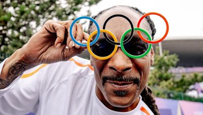 Snoop Dogg ganha medalha de "melhor rolê das Olimpíadas"; siga o rapper