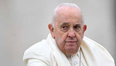 El papa Francisco se disculpa tras informes de que utilizó un insulto homofóbico durante una reunión con obispos