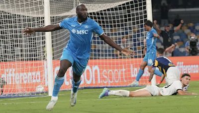 Romelu Lukaku scores on debut as Napoli strike late to beat Parma