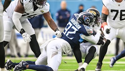 Titans agree to re-sign DL Marlon Davidson