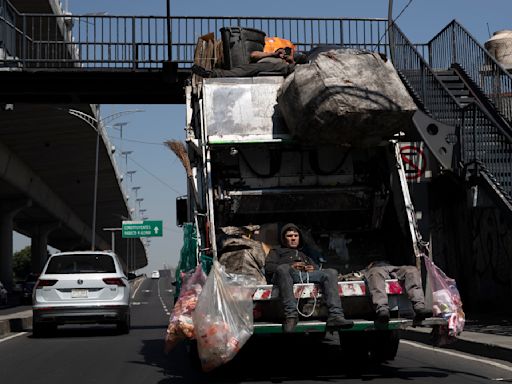 Los más pobres de México reciben menos fondos en el gobierno de López Obrador