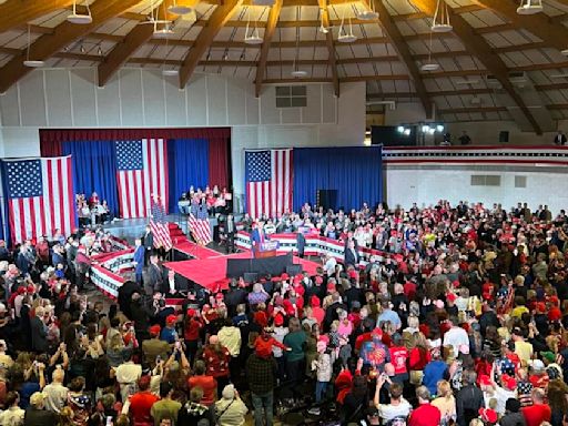 Donald Trump targets Joe Biden on economy, immigration at Waukesha rally