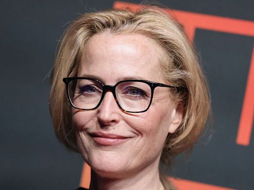 Women applaud Gillian Anderson for her portrayal of menopause