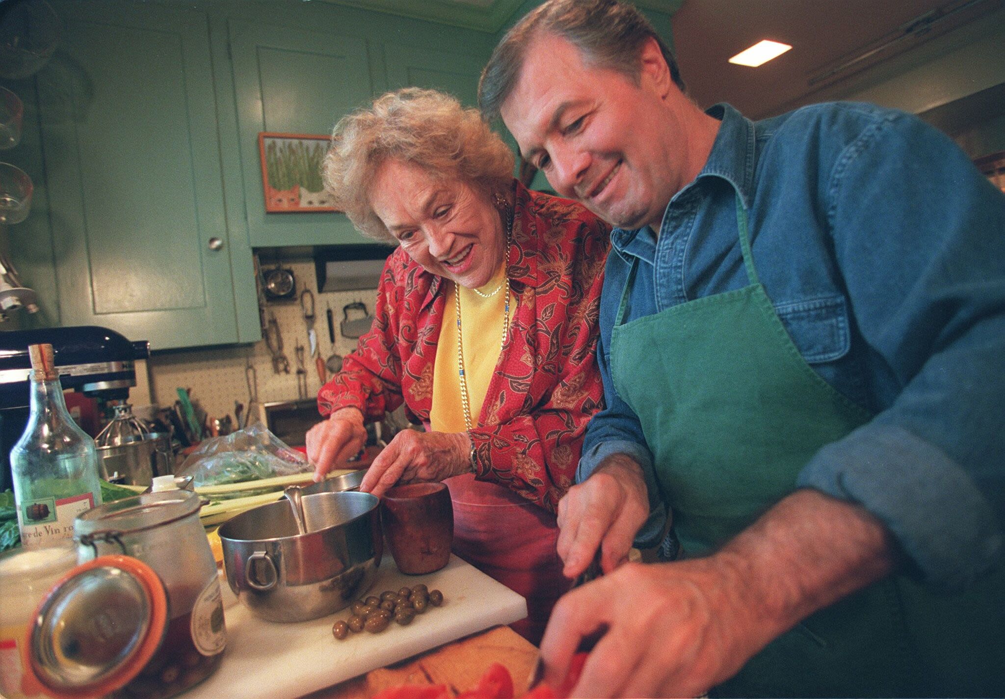 Jacques Pepin to co-host CT dinner for Julia Child Award's 10th anniversary