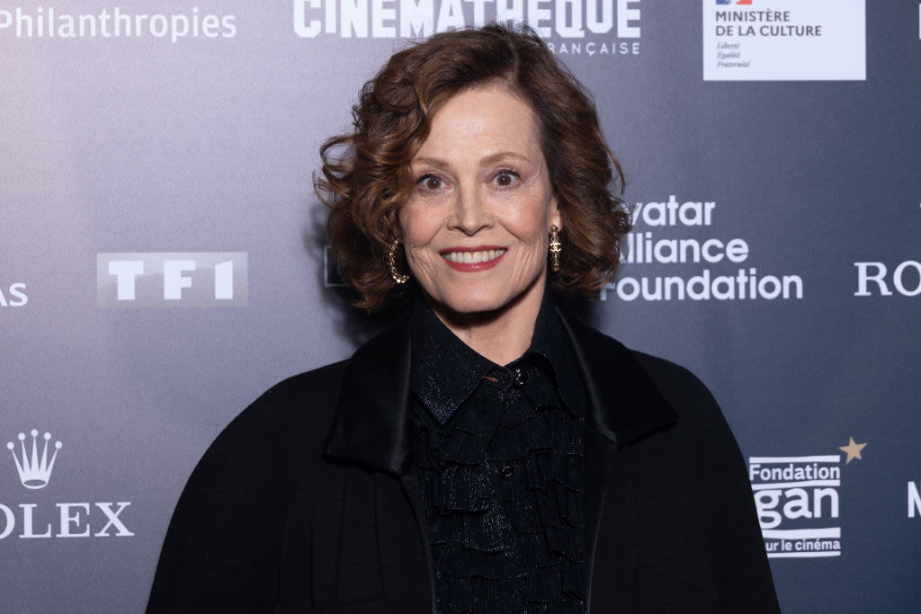 Sigourney Weaver In Talks to Join Star Wars Movie ‘The Mandalorian & Grogu’