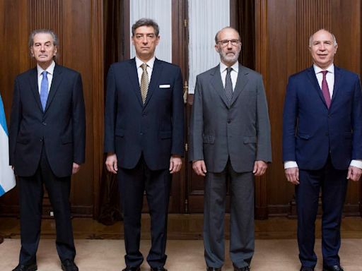 La decisión que tomaron los cuatro miembros de la Corte Suprema sobre el Pacto de Mayo