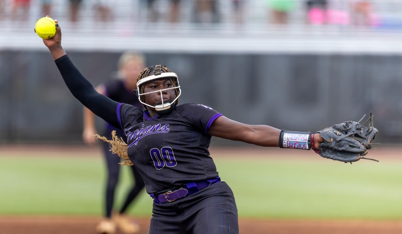 Miss Softball Vic Moten leaving Daphne for T.R. Miller