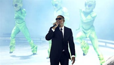 Will Smith surprises Coachella with ‘Men in Black’ performance