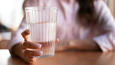 Agua de renacuajo: La bebida que promete reducir la grasa abdominal viral en TikTok