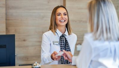 Woman reveals 'genius' way to get free snacks and drinks at hotels every time