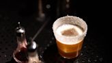 《酒誌》在新式創意與老派經典之間抓取平衡！nest by Bar PUN（琥珀蜂巢）酒吧 - 鏡週刊 Mirror Media