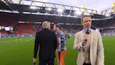 Skurrile Szene - EM-Halbfinale: Schweinsteiger haut ab – Bommes interviewt sich selbst