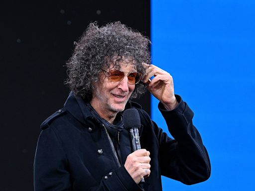 Howard Stern shades Jason Bateman over 'aggravating' celebrity podcast