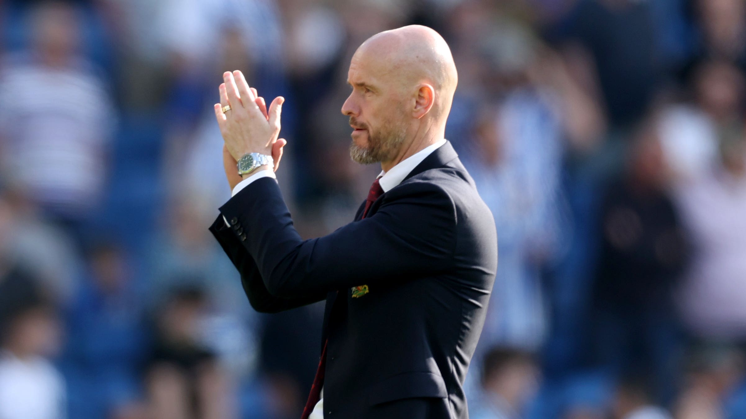 We have to do everything to give fans a trophy – Erik ten Hag