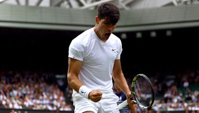 Alcaraz se libera y registra su primera victoria en Wimbledon ante Lajal