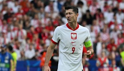 Lewandowski not yet ready to retire from Poland team