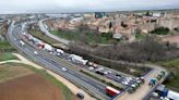 Los agricultores españoles salen a la calle por cuarto día y planean protestas en Madrid