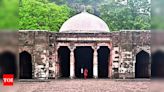 Bid to build memorial pillar thwarted in Daulatabad fort | Aurangabad News - Times of India