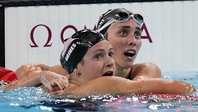 Canada's Summer McIntosh wins Olympic swim gold in 400-metre medley