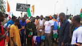 Huge protests in Niger call for French forces to leave after coup