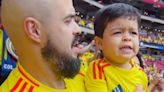 Niño estadounidense se hizo viral cantando himno de Colombia con mucho sentimiento patrio