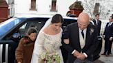 Elena Cué y Myriam Lapique, las invitadas más elegantes de la boda sevillana de María Castellanos, prima de Ana Botín