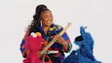 Lizzo plays a cookie flute on ‘Sesame Street’ — until someone gets hungry