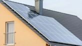 Fuenlabrada ofrece ayudas de hasta 5.000 euros para instalar paneles solares y hasta 2.000 para cambiar ventanas