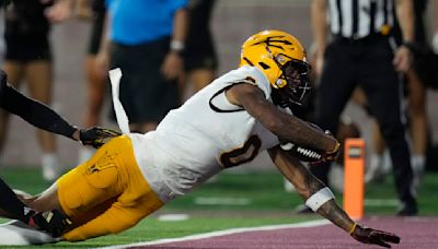 Sam Leavitt's passing and running rallies Arizona State past Texas State 31-28